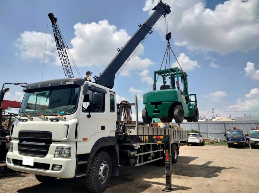 Dịch vụ cẩu hàng Quảng Ngãi